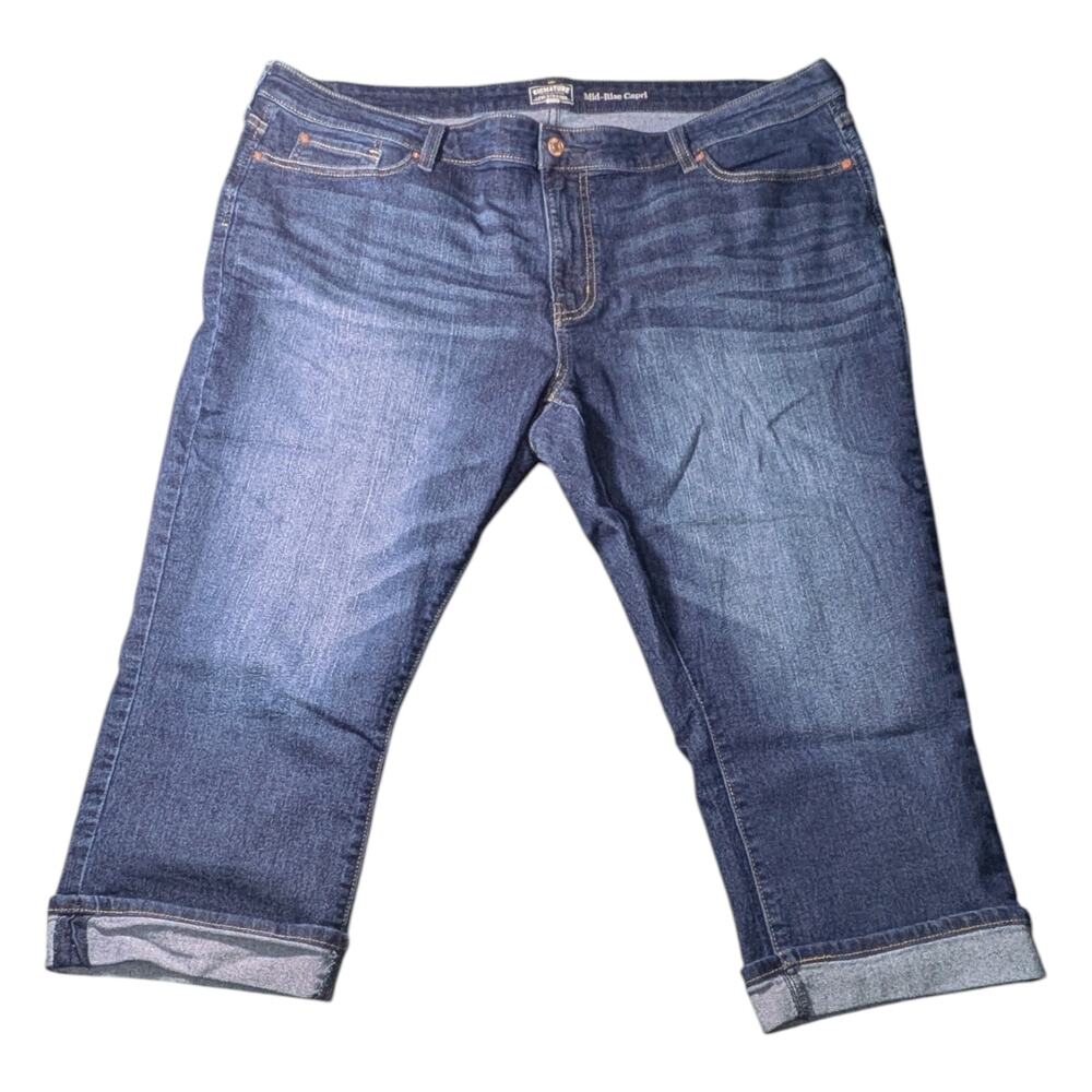 Signature Levi Strauss Gold Mid Rise Capri Size W37 Blue Jean EUC